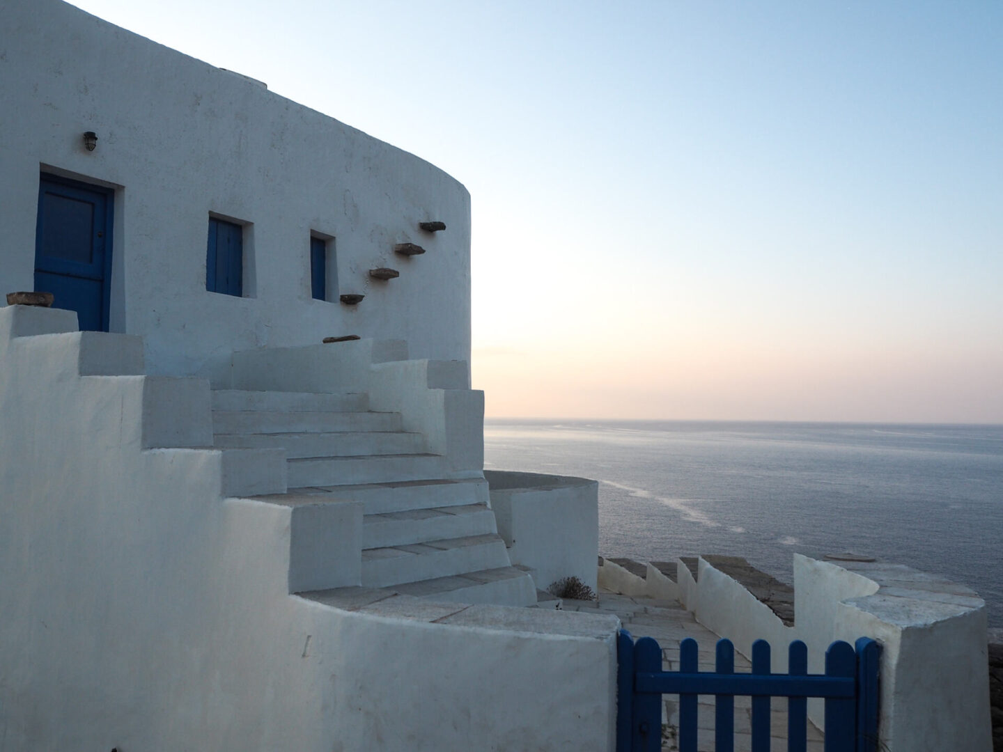 Sifnos Kastro white building