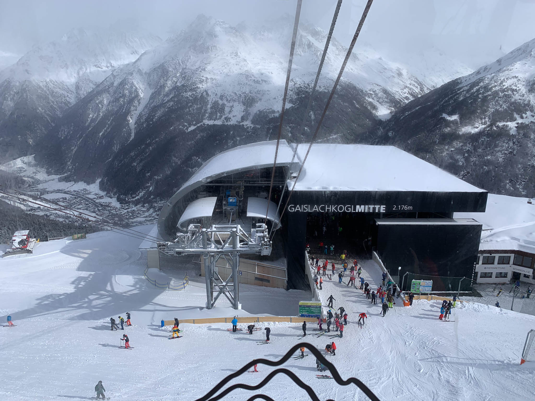 Skiing in Sölden, Austria: A Curated Guide (& James Bond 007