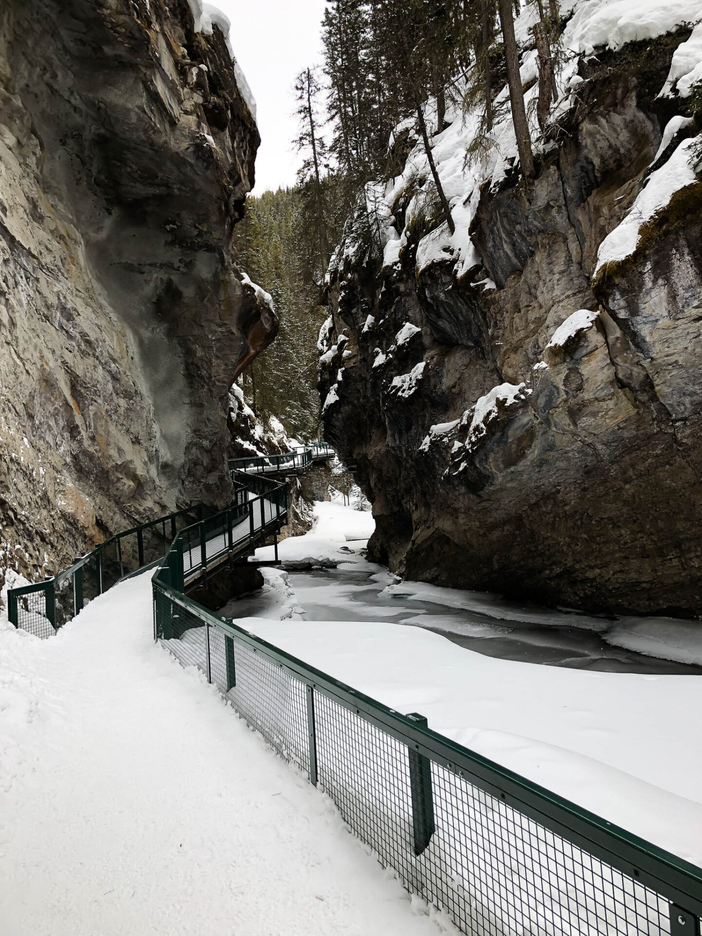 Banff Johnston Canyon trail
