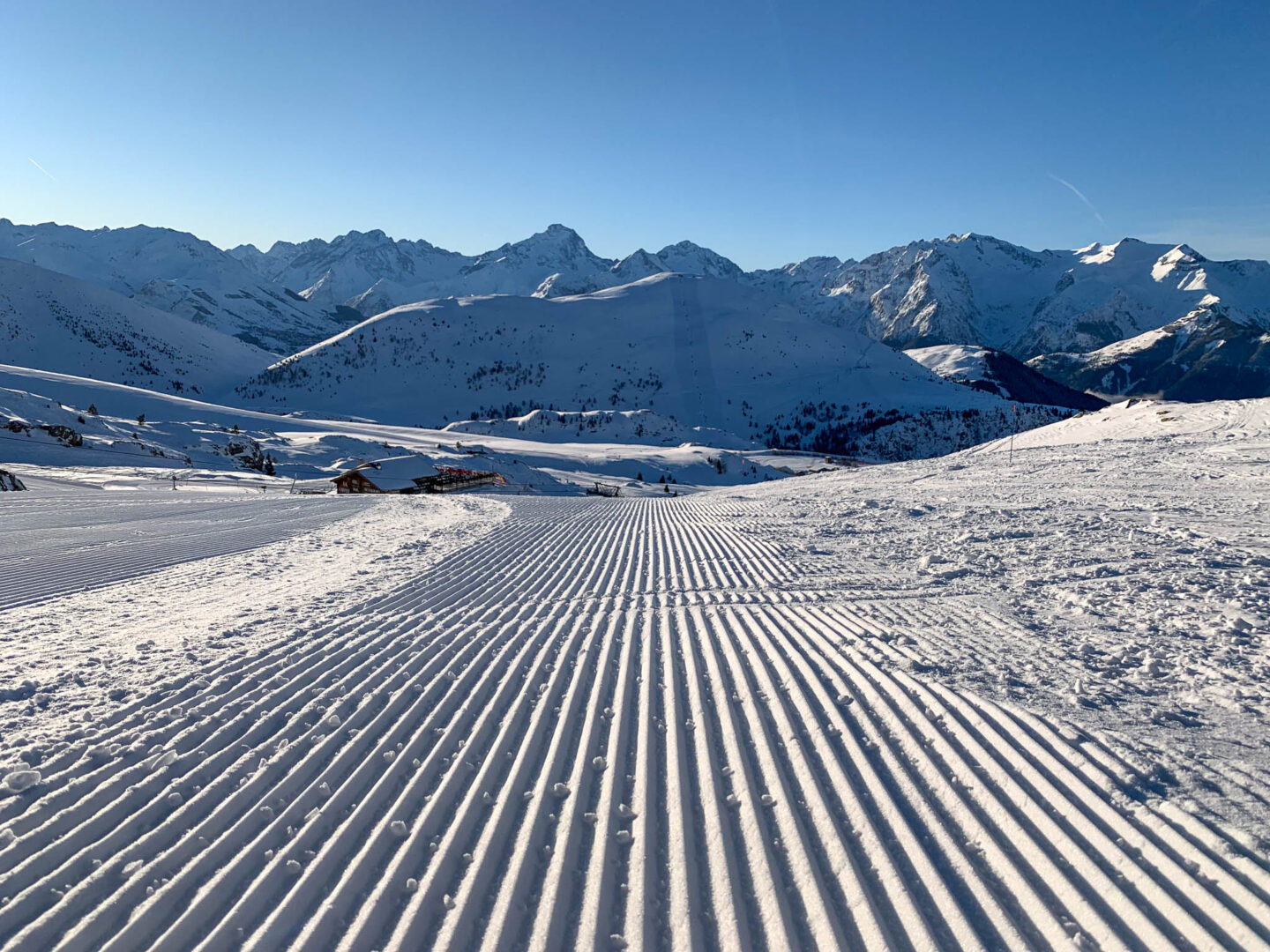 Alpe d Huez corderoy ski run