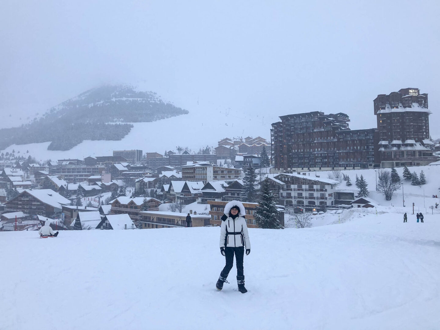 Alpe d Huez snowy town