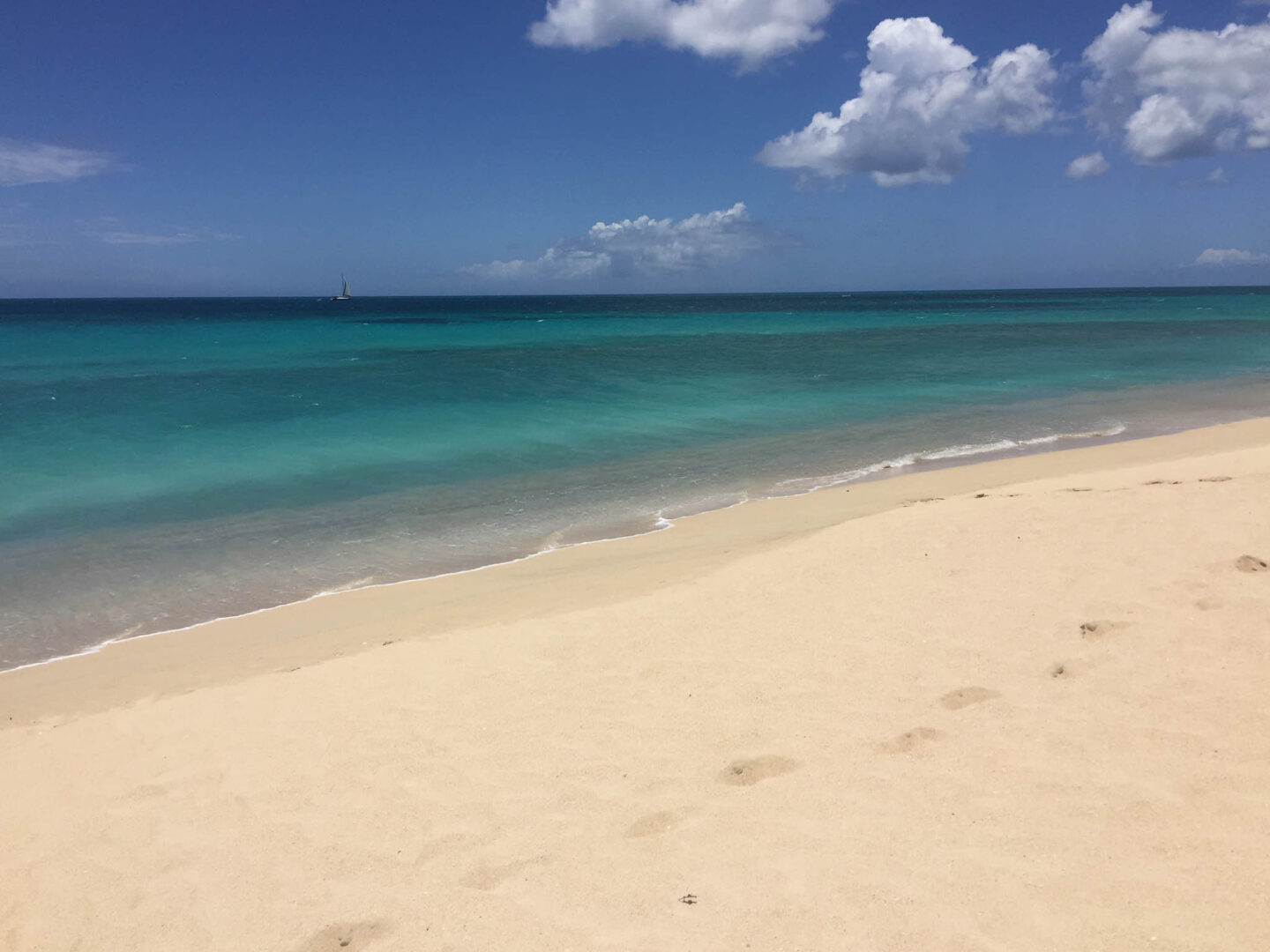 Antigua Love beach white sand