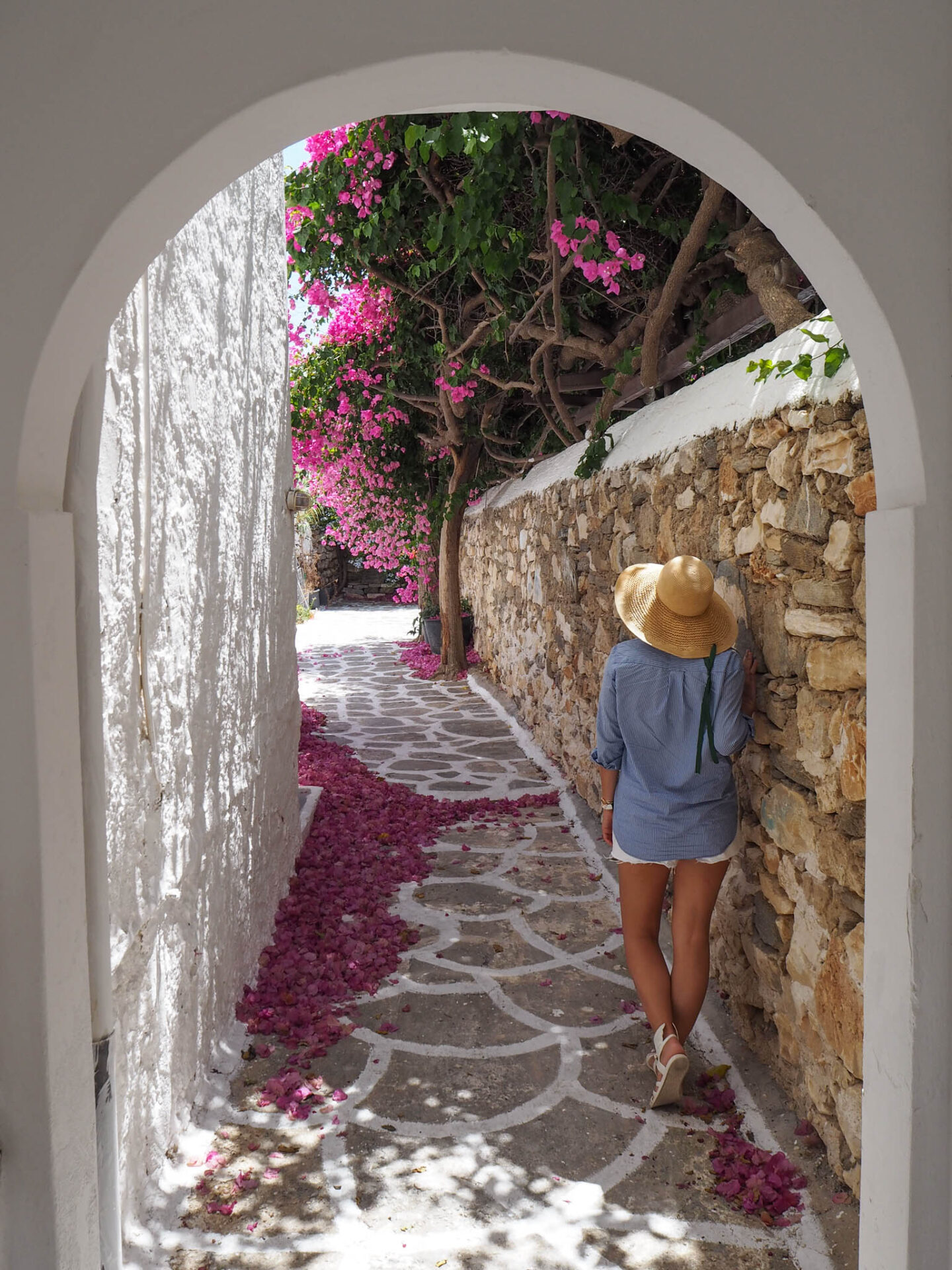 Paros arched doorway