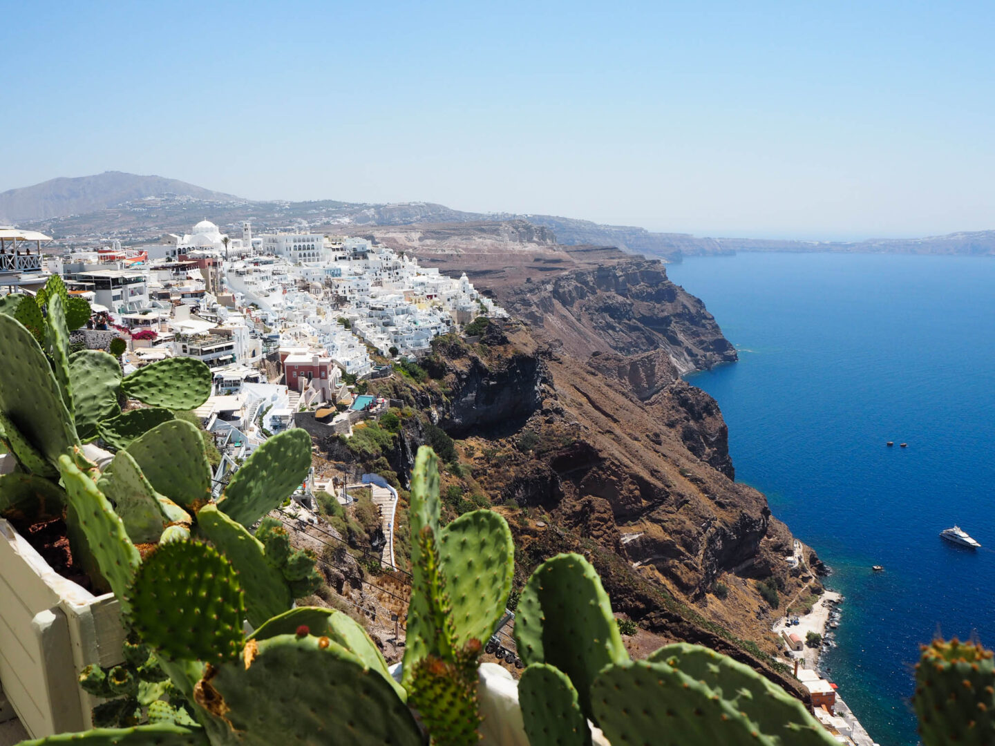 Santorini caldera greenery