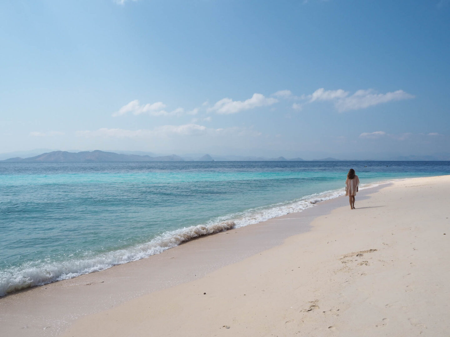 Le Pirate Island pink sandy beach