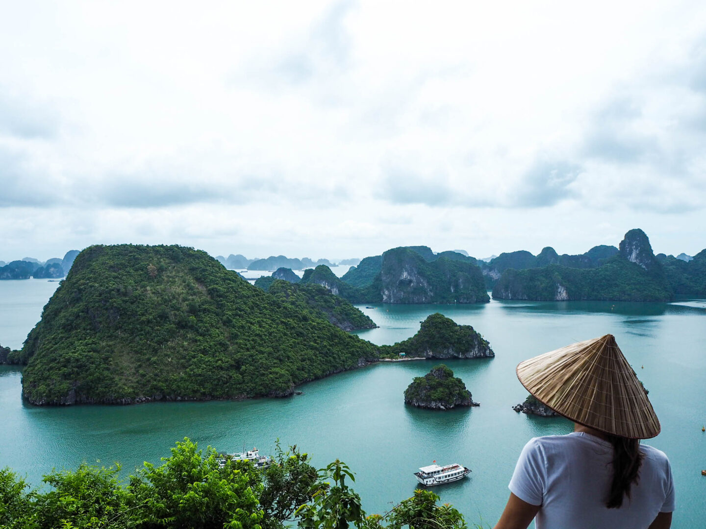 Ha Long Bay karst formation islets