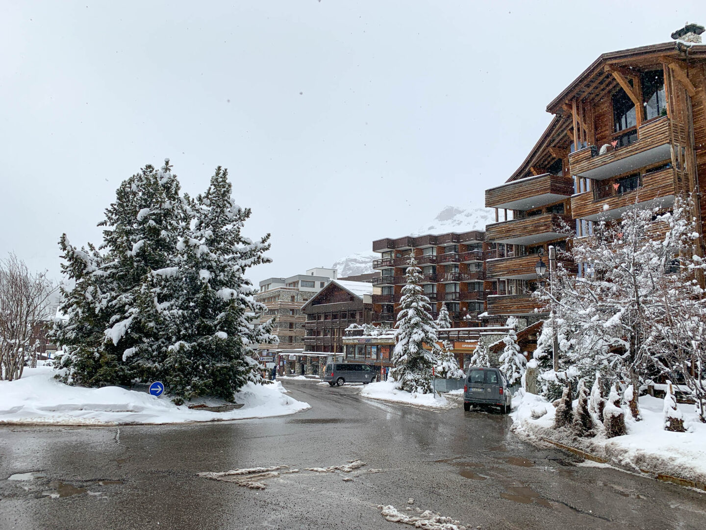 Val d Isere snowy roundabout