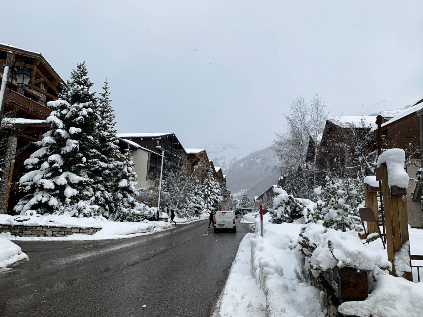 Val d Isere snowy street