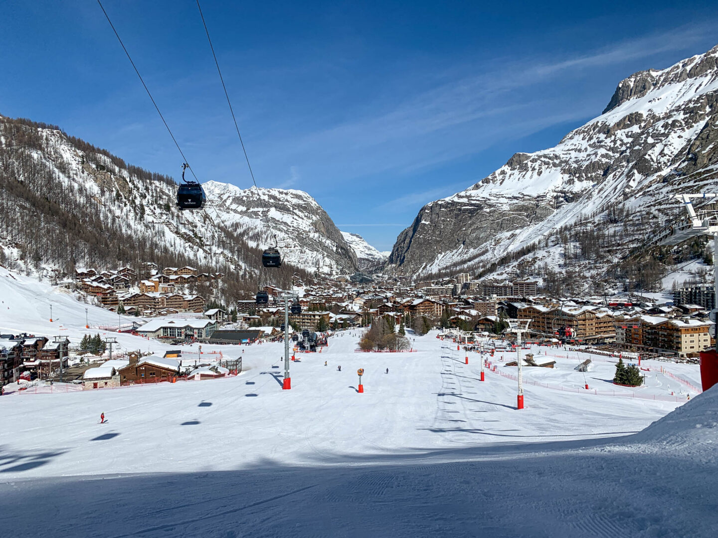 Val d Isere town view