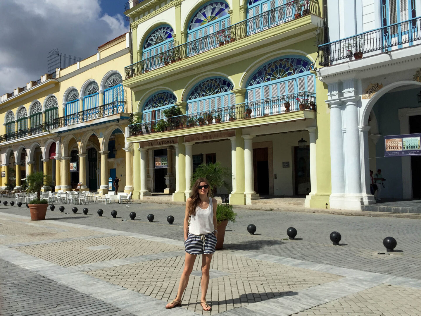 Havana Plaza Vieja Casa de los Condes