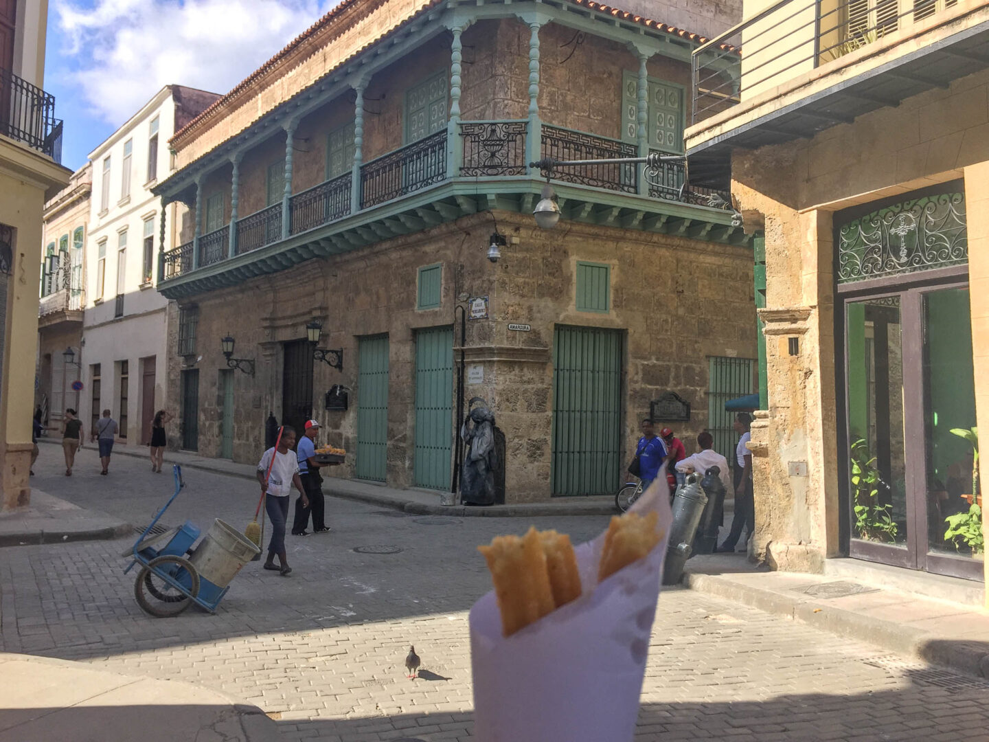 Havana Calle Mercaderes churos