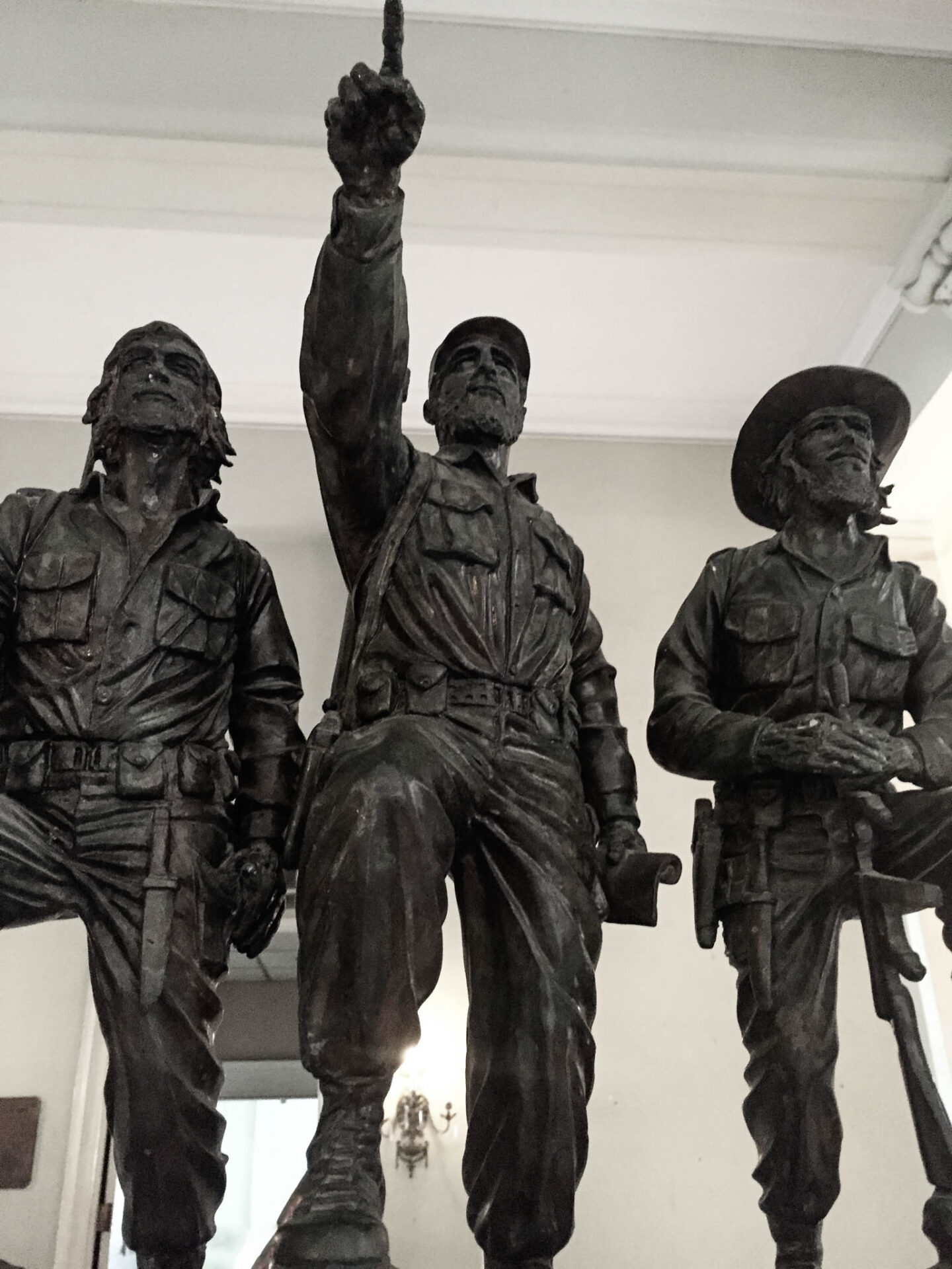 Havana Museo de la Revolucion statue