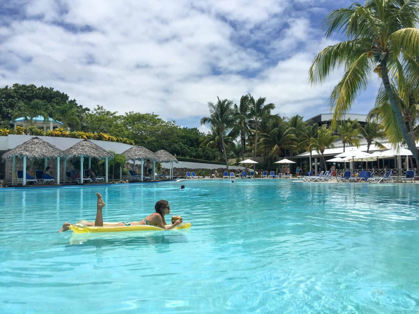Melia Cayo Coco pool
