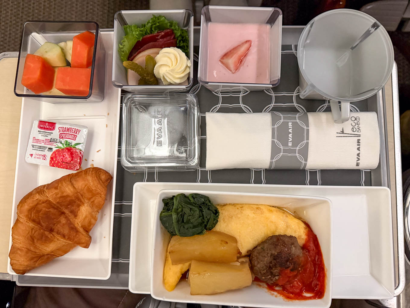 Eva Air Premium Economy BKK LHR flight review 2