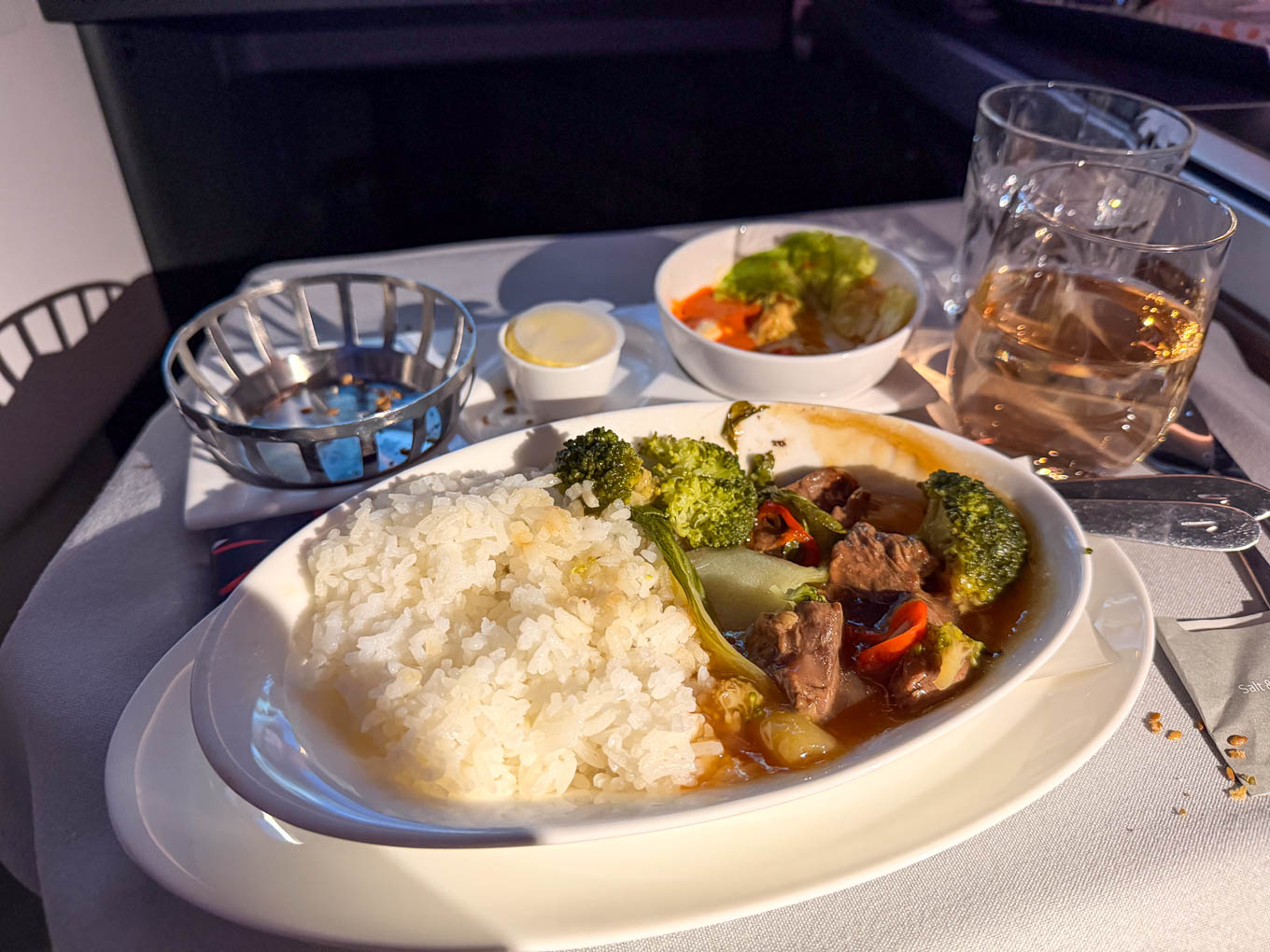 BA Business LHR HKG Dinner main