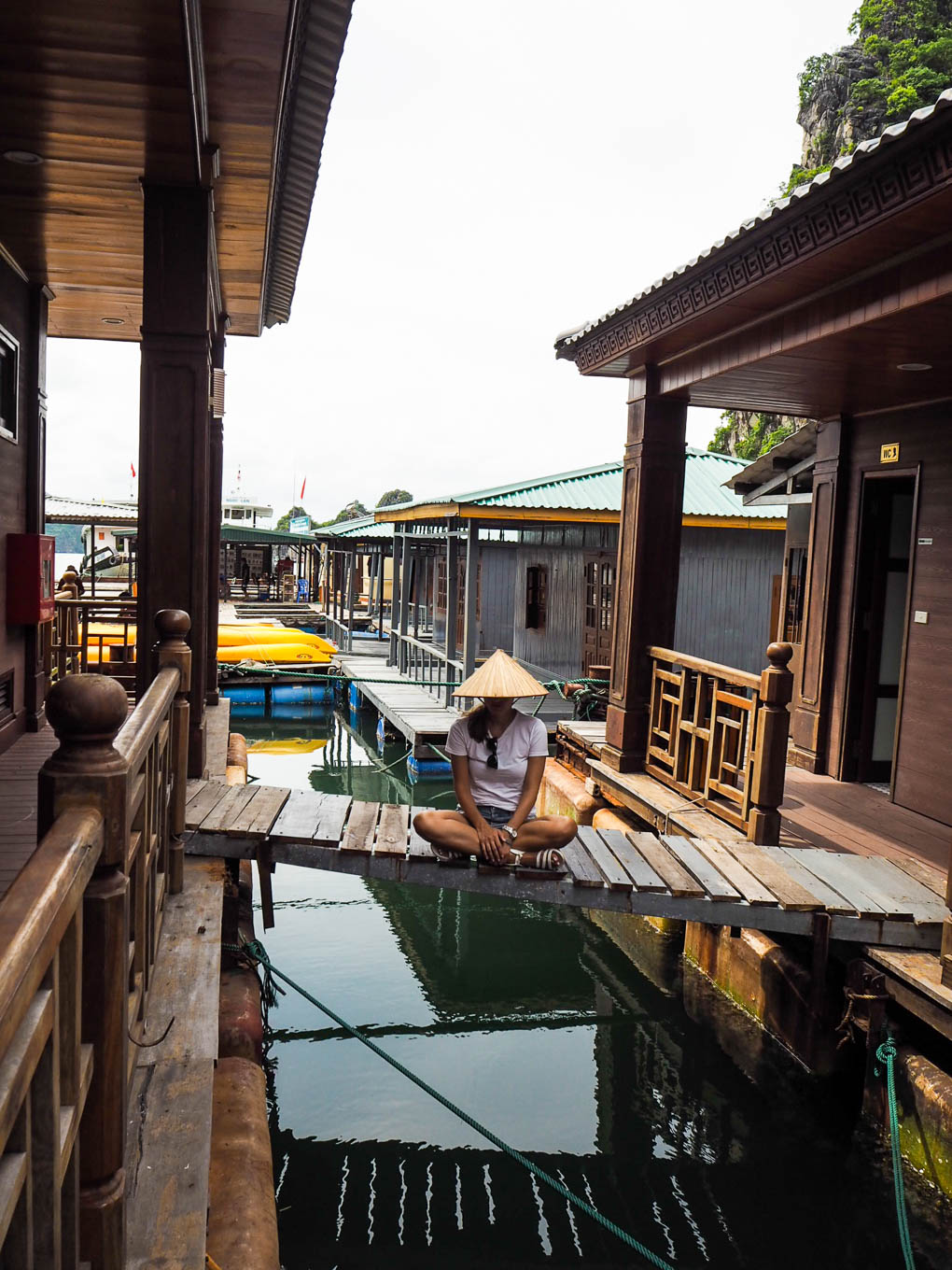Ha Long Bay Vietnam Cua Van Floating Village 2