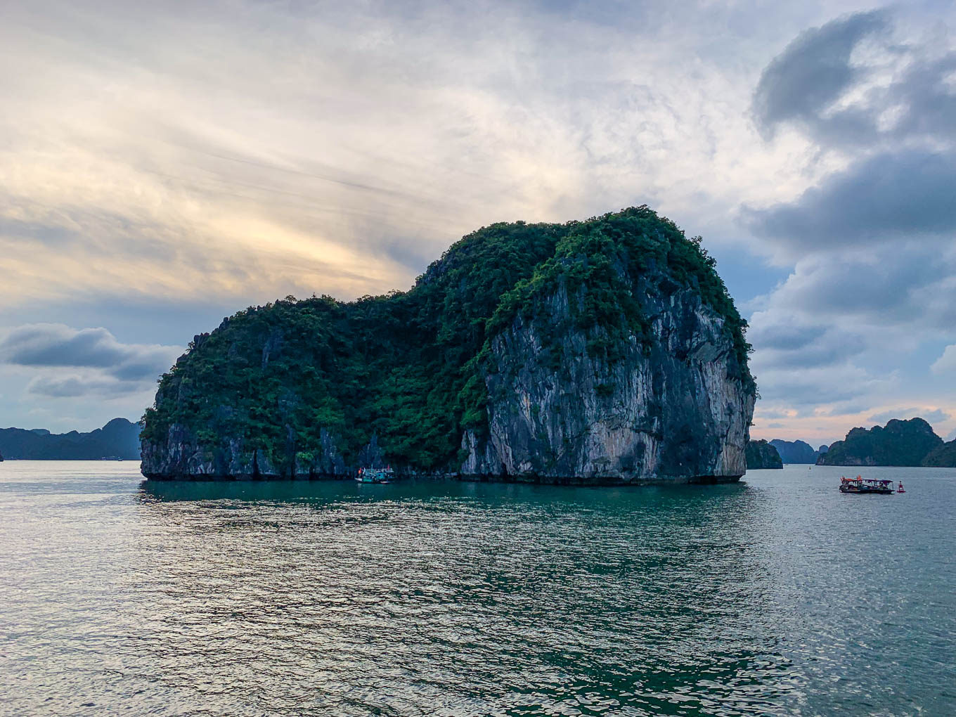 Ha Long Bay Vietnam Sunset 1