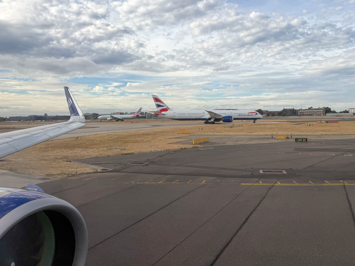 Aegean & BA planes on tarmac