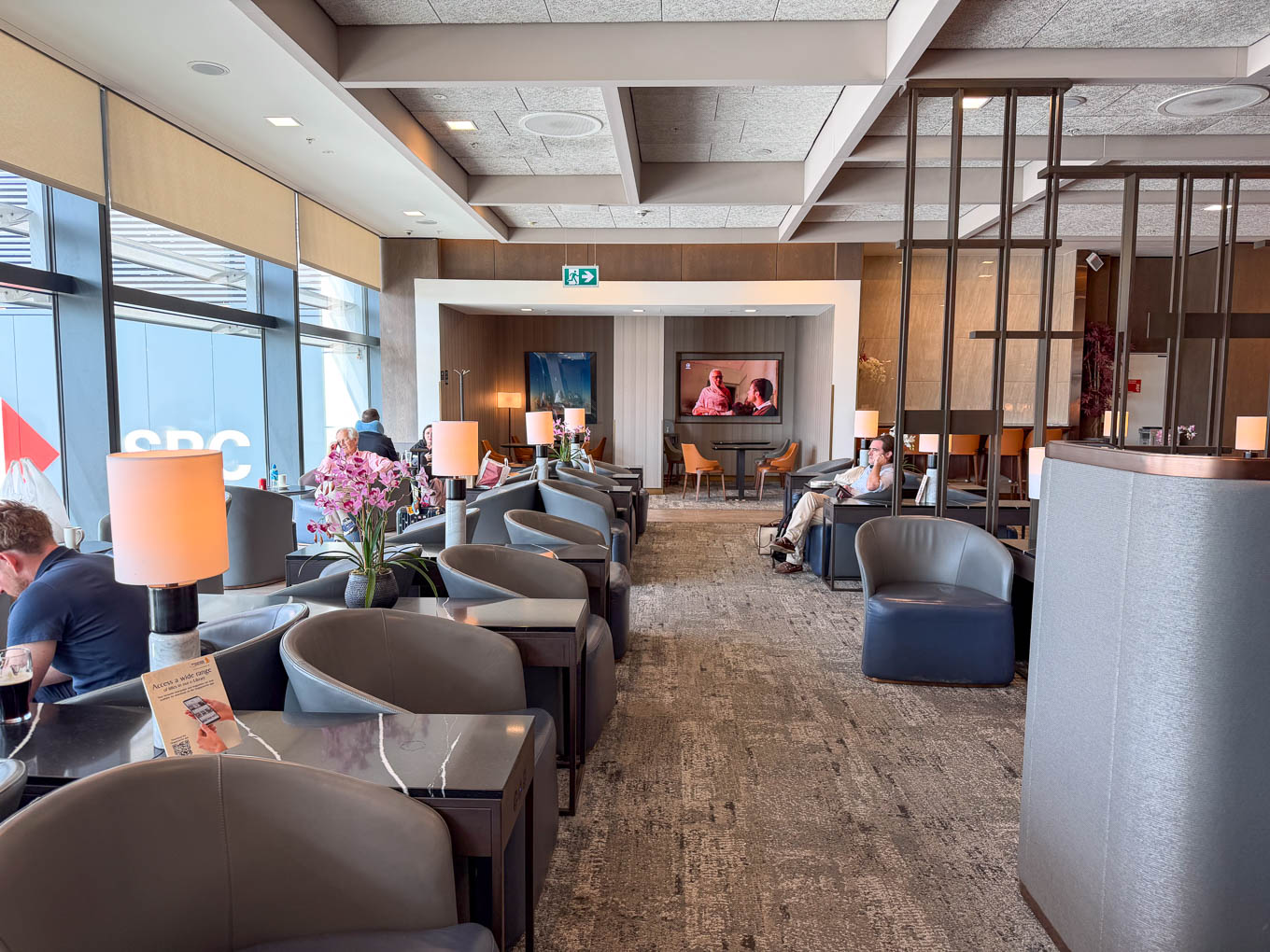 Singapore Airlines Heathrow T2 lounge 2