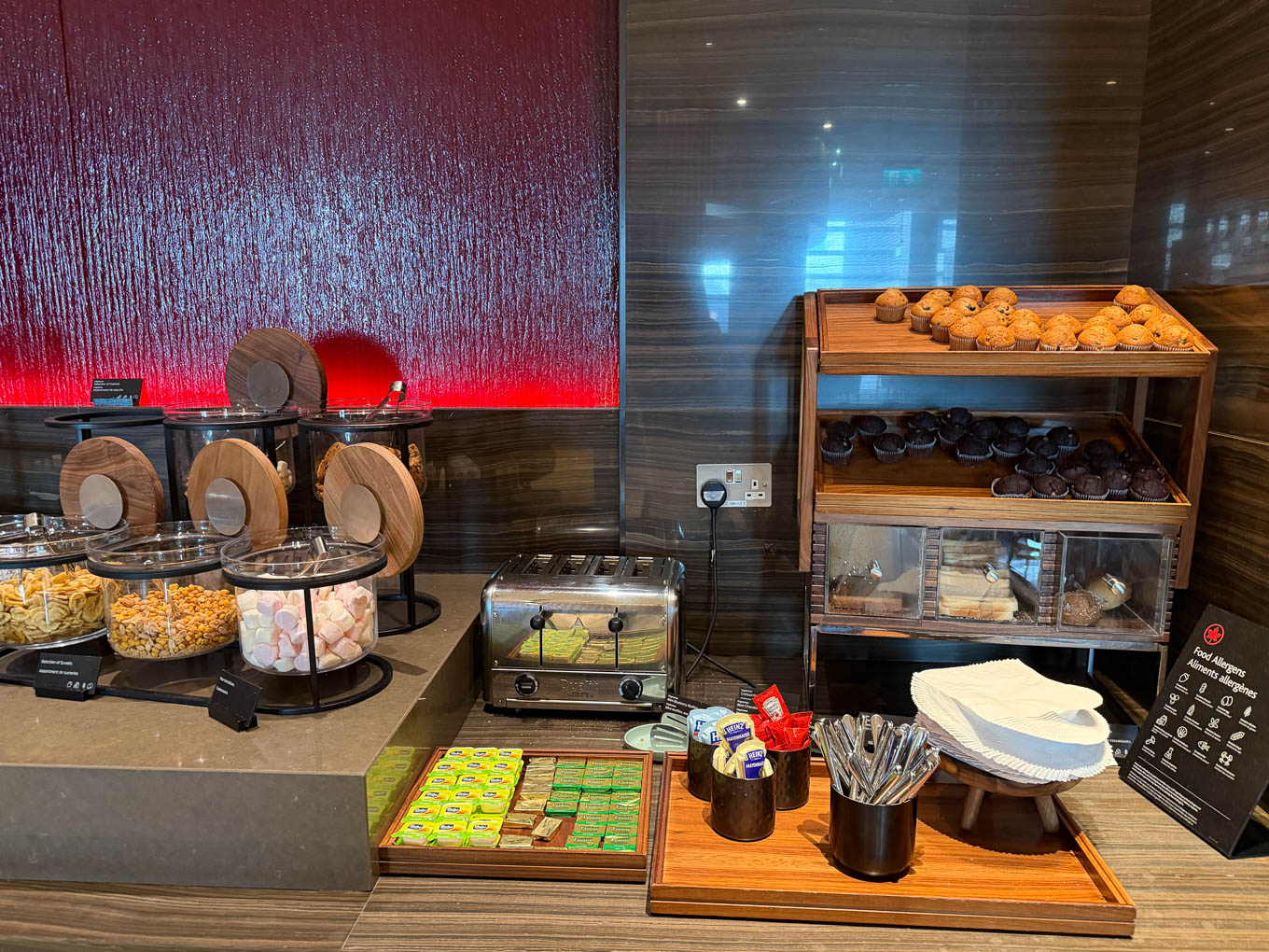 Air Canada lounge Heathrow T2 4