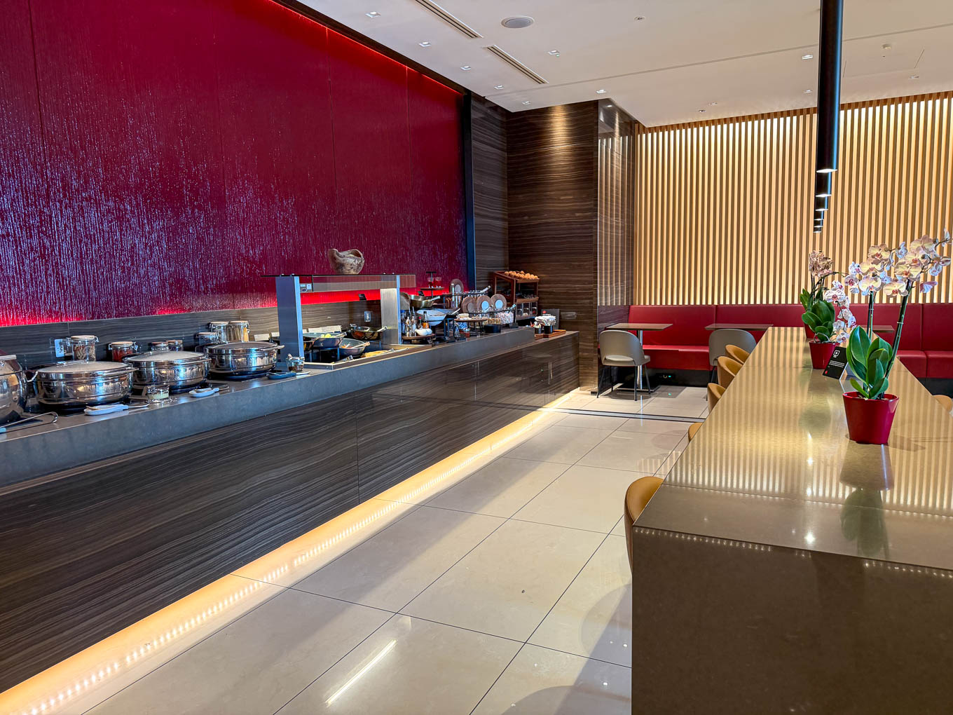Air Canada lounge Heathrow T2 6