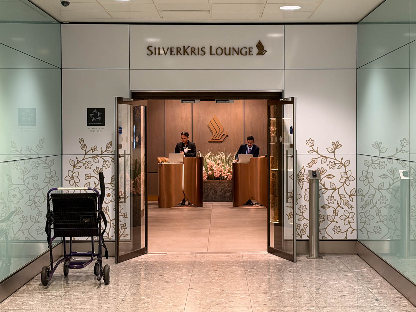 Singapore Airlines lounge Heathrow T2 10