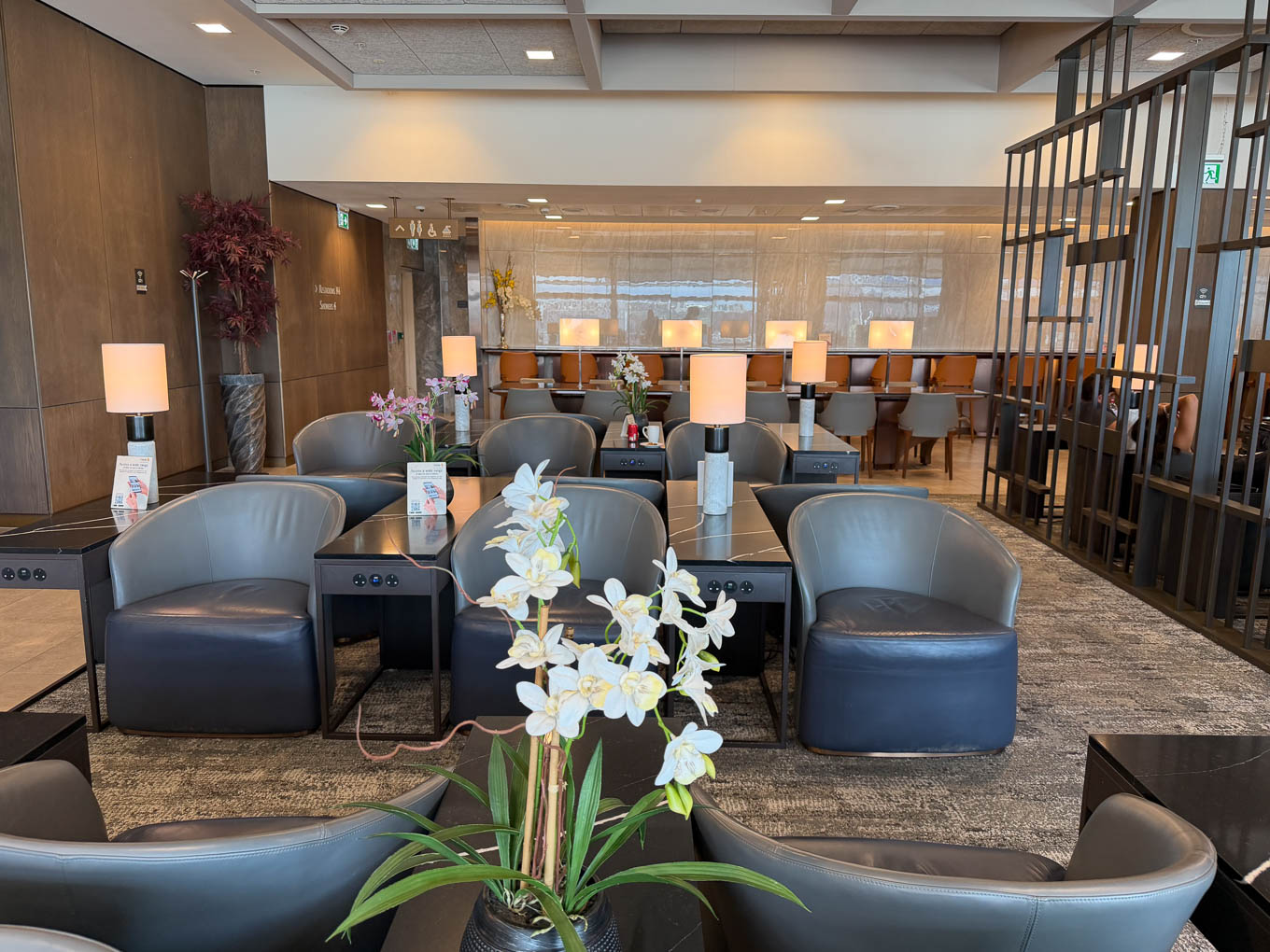 Singapore Airlines lounge Heathrow T2 12
